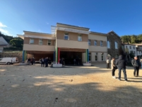 ECOLE DU SEQUOIA  Cours et extérieur 2